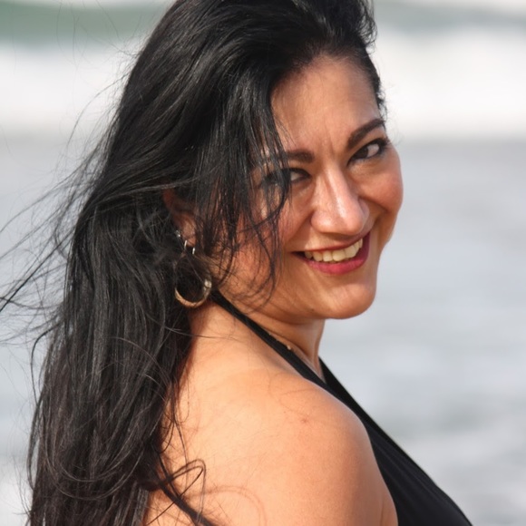 Meet your Posher, Pattie - Picture 1 of 1